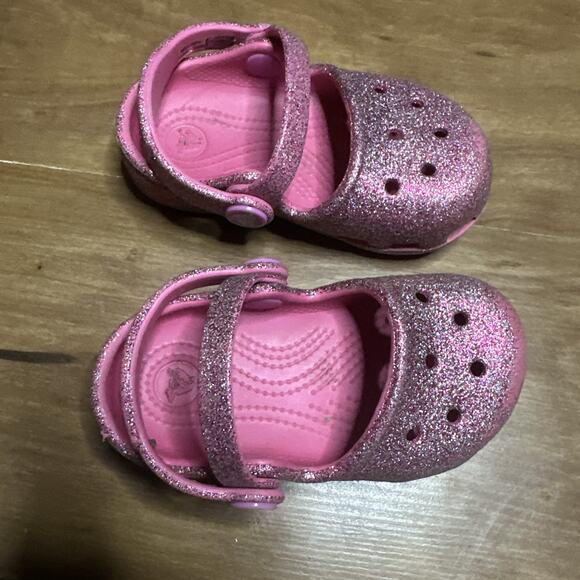 CROCS Karin Child Size 6 Pink Sparkle Slip On Double Strap Clog Sandals - Picture 5 of 6